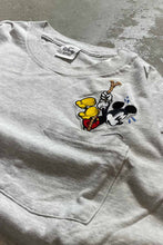 画像をギャラリービューアに読み込む, MADE IN USA 90&#39;S MICKEY POCKET T-SHIRT / GREY [SIZE: L USED]
