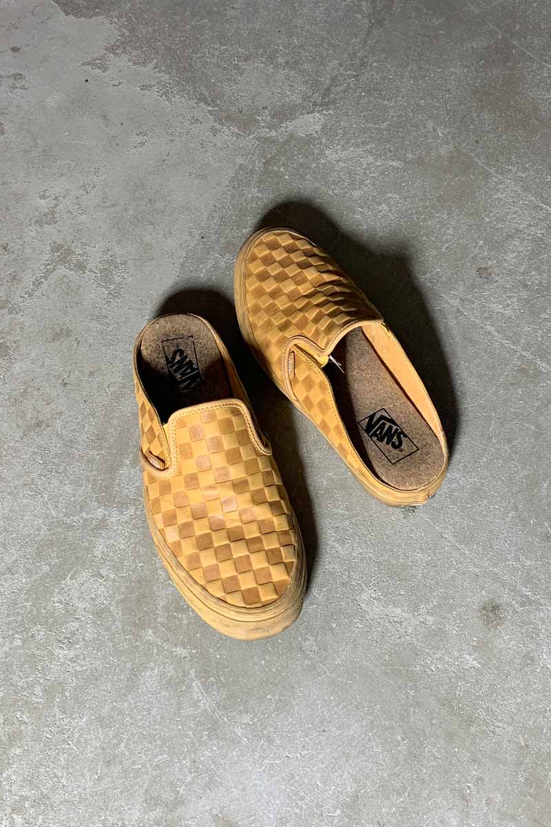 LEATHER CHECKER FLAG SLIP-ON / BEIGE [SIZE: US9 (27cm相当) USED]