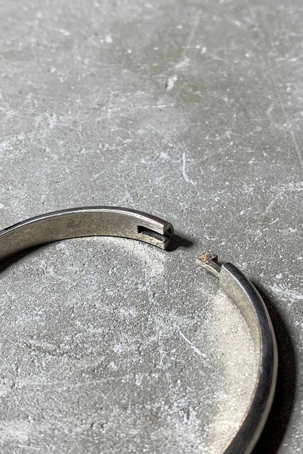 925 SILVER BANGLE W/ONYX [SIZE: ONE SIZE USED]