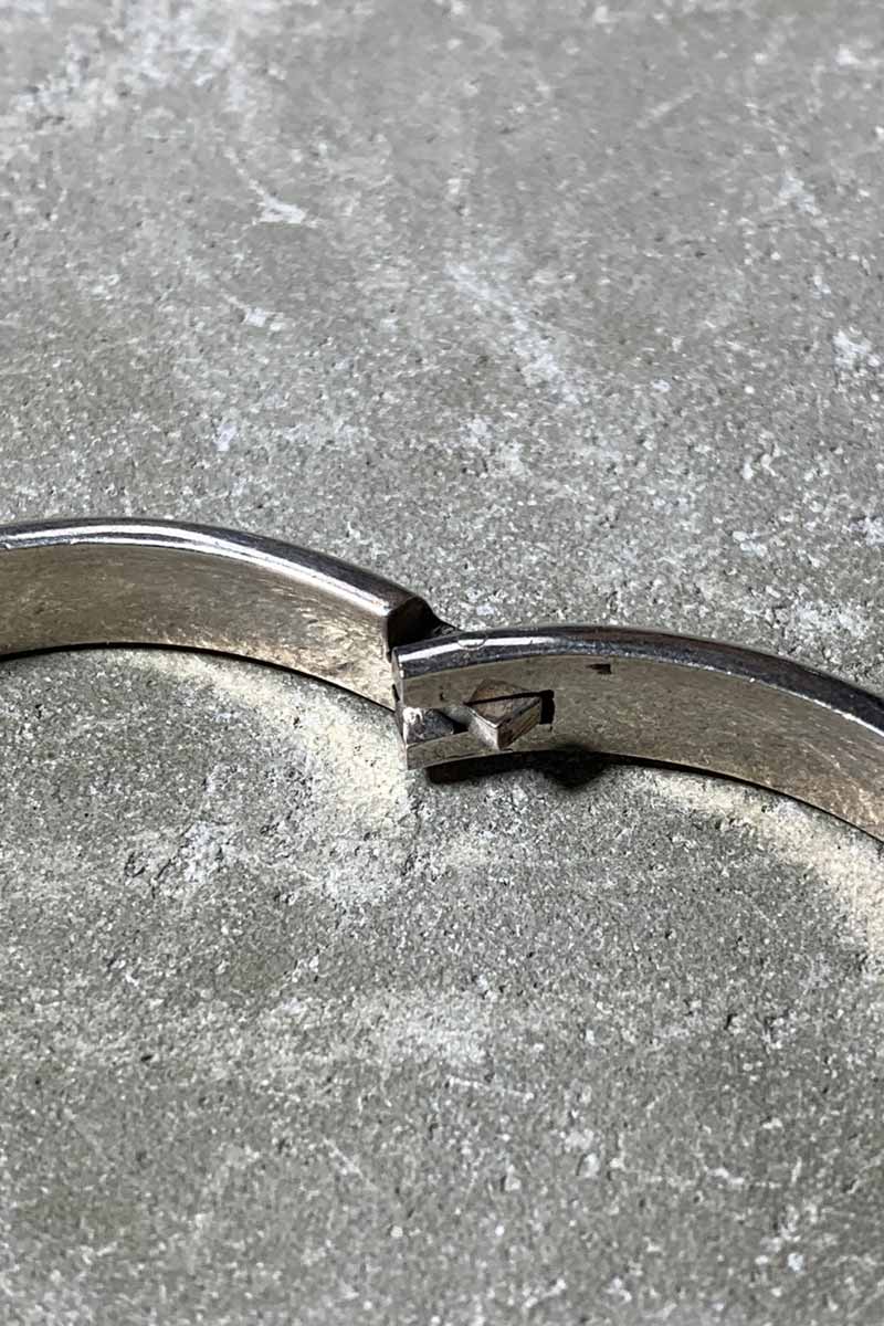 925 SILVER BANGLE W/ONYX [SIZE: ONE SIZE USED]