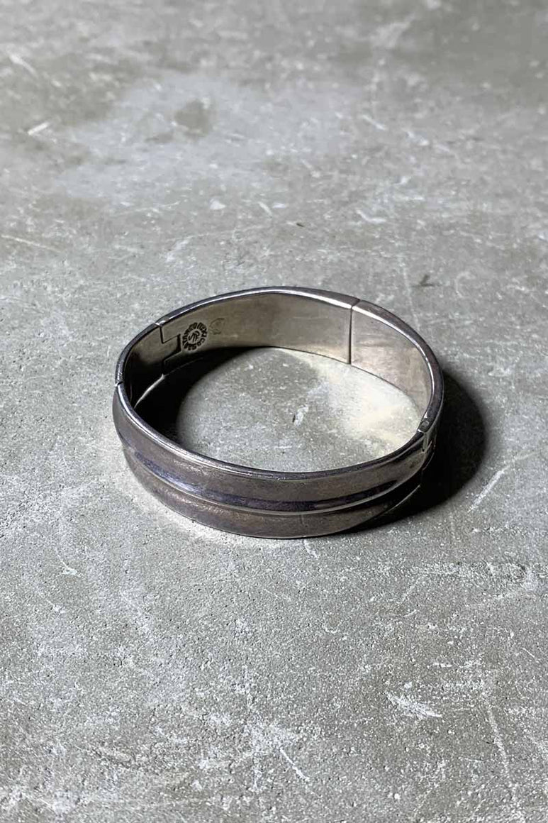 925 SILVER  BANGLE [SIZE: ONE SIZE USED]