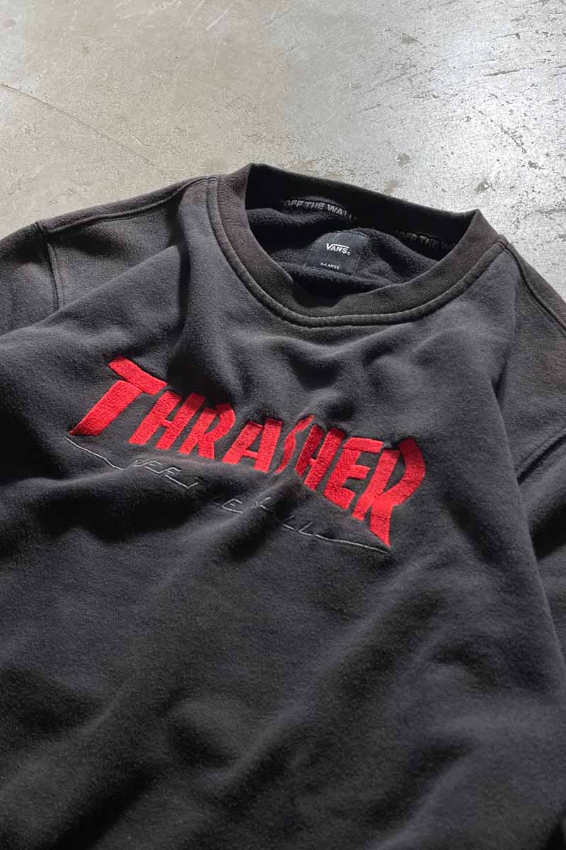 THRASHER LOGO SWEATSHIRT / BLACK [SIZE: XL USED]