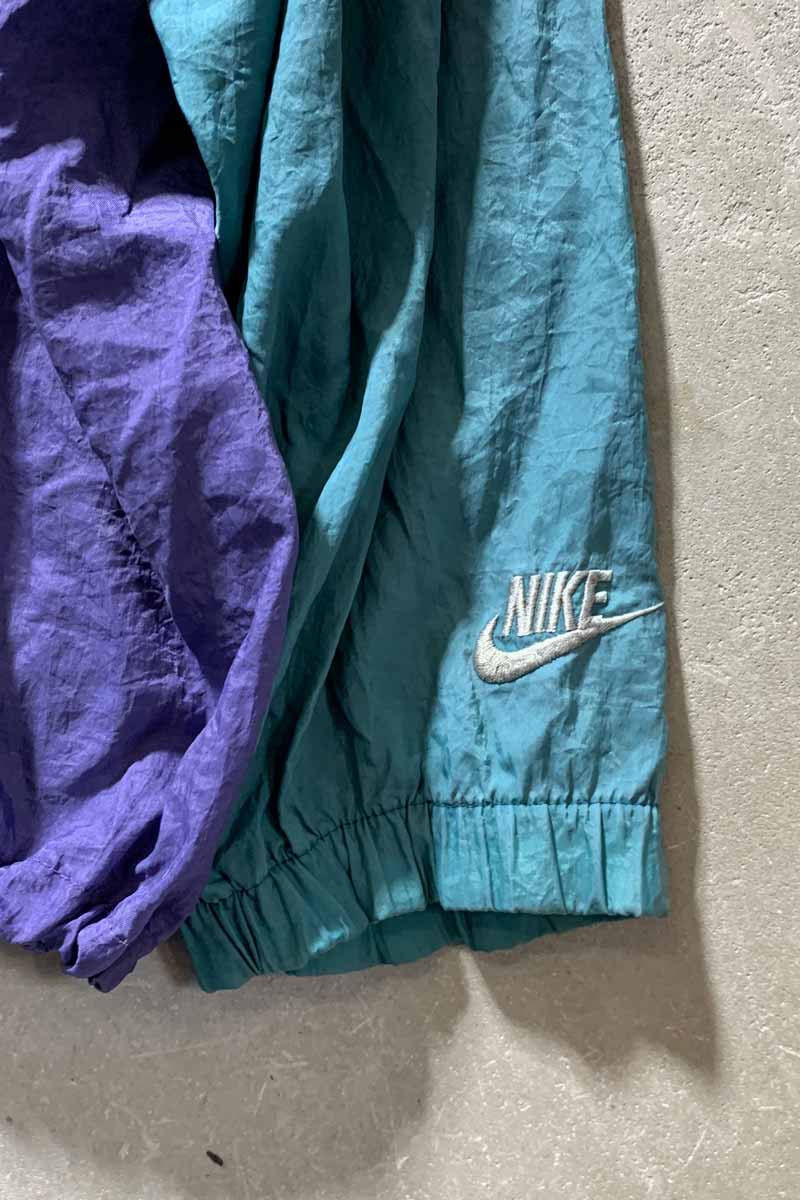 Y2K EARLY 00'S HALF ZIP PULLOVER PACKABLE NYLON HOODIE JACKET / MULTI [SIZE: L USED]