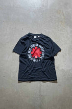 画像をギャラリービューアに読み込む, Y2K EARLY 00&#39;S RED HOT CHILI PEPPERS LOGO T-SHIRT / BLACK [SIZE: M相当 USED]
