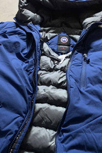 MADE IN CANADA DOWN JACKET / NAVY [SIZE: M USED]