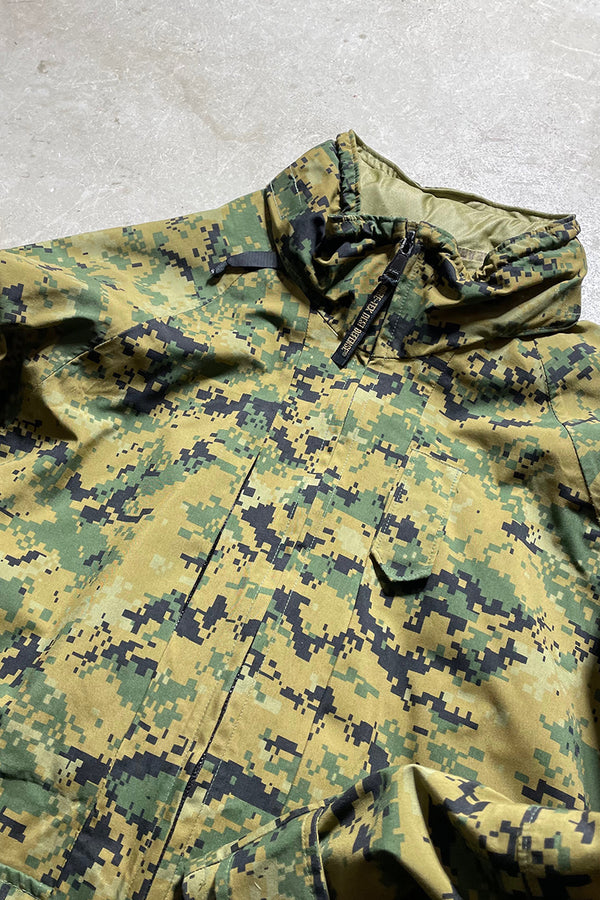 04'S USMC MARPAT DIGITAL CAMO GORE-TEX JACKET / CAMO [SIZE: L USED]