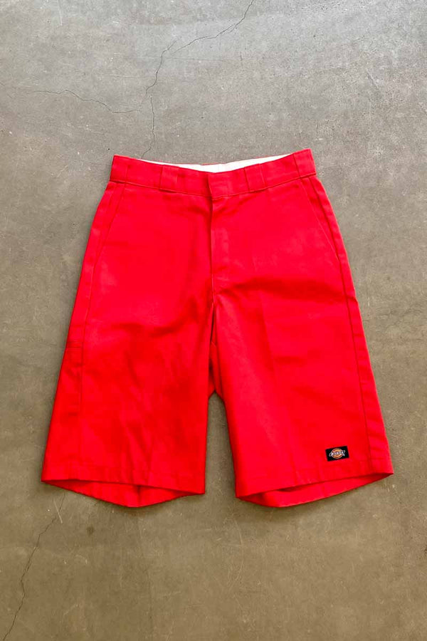 LOOSE FIT SHORT PANTS / RED [SIZE: W30 USED]