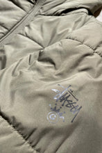画像をギャラリービューアに読み込む, Y2K EARLY 00&#39;S NYLON HOODIE PUFF JACKET / KHAKI [SIZE: L DEADSTOCK/NOS]
