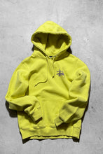 画像をギャラリービューアに読み込む, ONE POINT LOGO SWEAT HOODIE  / YELLOW [SIZE: S USED]
