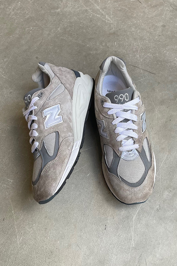 MADE IN USA M990 GY2 SNEAKERS / GRAY [SIZE: US10.0 (equivalent to 28cm) USED]