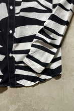 画像をギャラリービューアに読み込む, MADE IN ITALY L/S ZEBRA PATTERN SHIRT / BLACK [SIZE: M USED]
