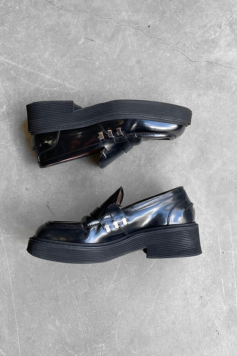MADE IN ITALY LEATHER LOAFER / BLACK [SIZE: 42 USED]