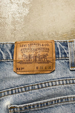 画像をギャラリービューアに読み込む, MADE IN USA 97&#39;S 517 DENIM PANTS / INDIGO [SIZE: 31 USED]
