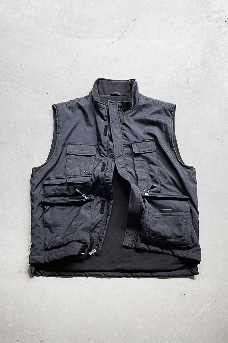 Y2K EARLY 00'S NYLON CARGO VEST W/FLEECE LINER / BLACK [SIZE: L]