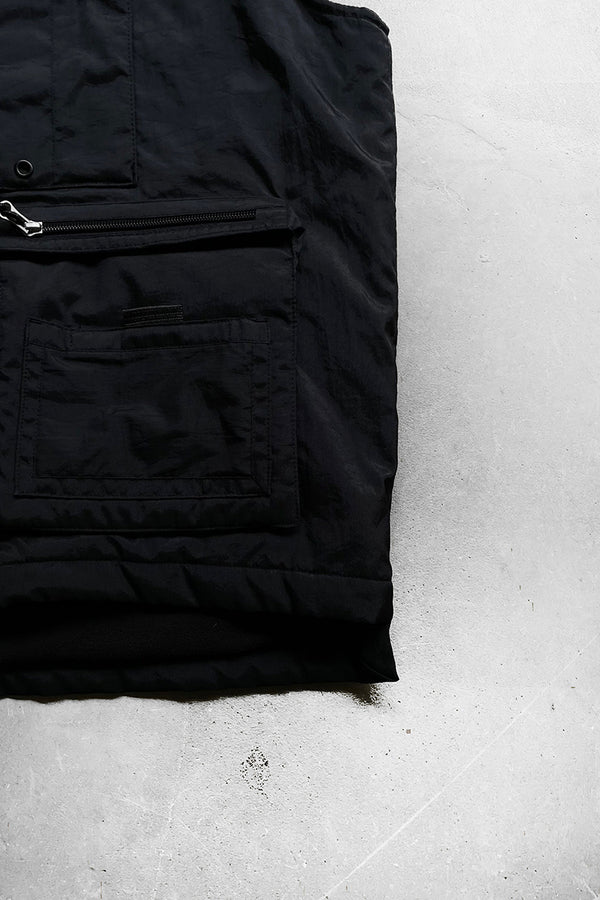 Y2K EARLY 00'S NYLON CARGO VEST W/FLEECE LINER / BLACK [SIZE: L]