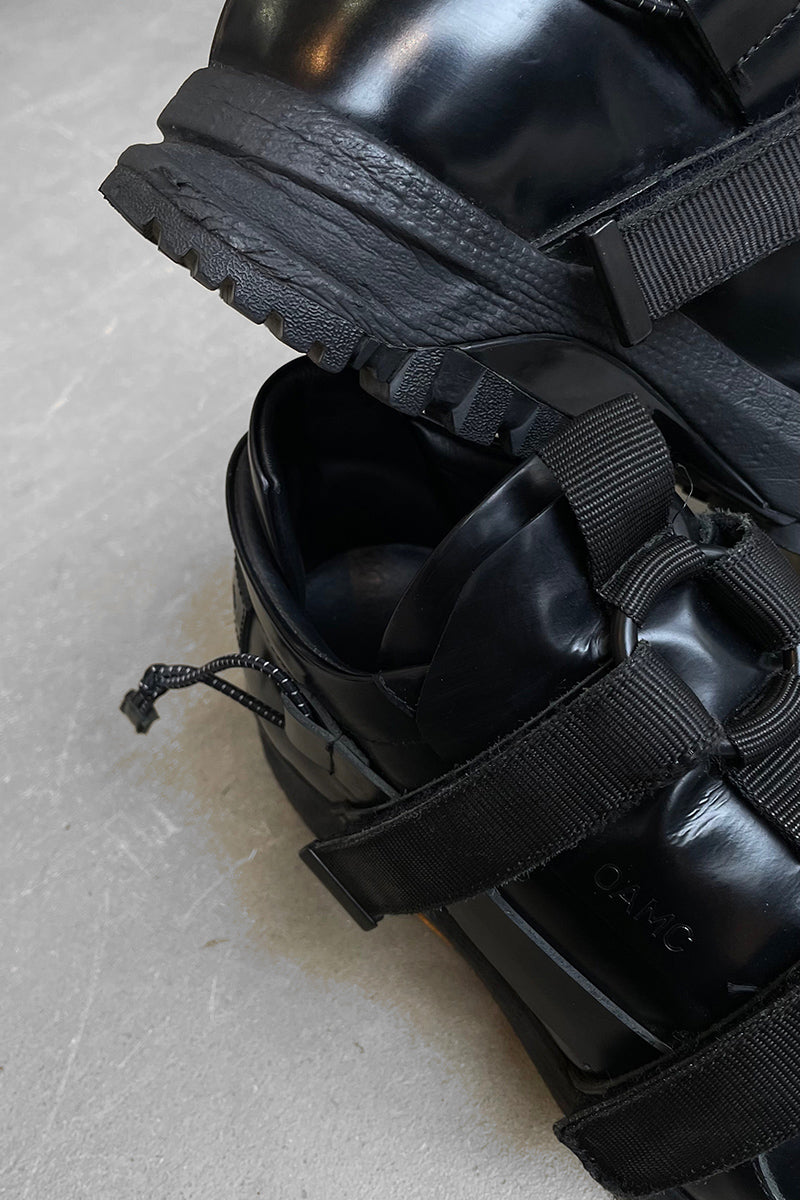MADE IN ITALY BELTED LEATHER SNEAKERS / BLACK [SIZE: US8.0 (26cm equivalent) USED]
