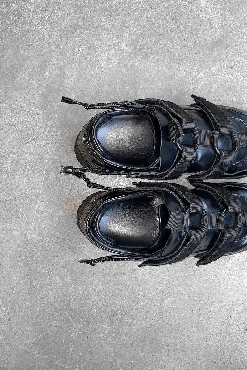 MADE IN ITALY BELTED LEATHER SNEAKERS / BLACK [SIZE: US8.0 (26cm equivalent) USED]