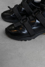 画像をギャラリービューアに読み込む, MADE IN ITALY BELTED LEATHER SNEAKERS / BLACK [SIZE: US8.0 (26cm相当) USED]
