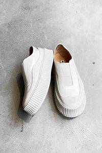 MADE IN SPAIN SLIP ON LEATHER SNEAKERS / WHITE [SIZE: 40 (25.0cm相当) USED]