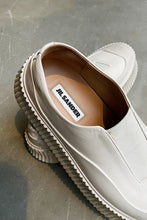 画像をギャラリービューアに読み込む, MADE IN SPAIN SLIP ON LEATHER SNEAKERS / WHITE [SIZE: 40 (25.0cm相当) USED]
