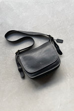 画像をギャラリービューアに読み込む, 90&#39;S LEATHER SHOULDER BAG / BLACK [SIZE: ONE SIZE USED]
