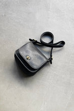 画像をギャラリービューアに読み込む, MADE IN USA 90&#39;S LEATHER MINI SHOULDER BAG / BLACK [SIZE: ONE SIZE USED]
