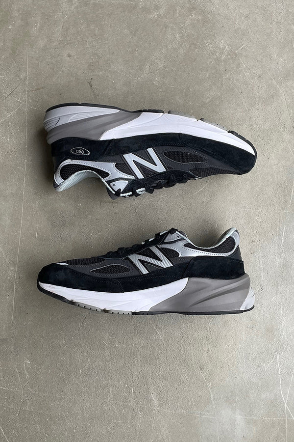 MADE IN USA 990 V6 / BLACK [SIZE: US8.5 (26.5cm equivalent) USED]