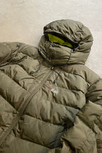 画像をギャラリービューアに読み込む, Y2K EARLY 00&#39;S PERTEX ENDURANCE DOWN ASCENT JACKET / KHAKI [SIZE: S USED]
