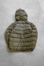 画像をギャラリービューアに読み込む, Y2K EARLY 00&#39;S PERTEX ENDURANCE DOWN ASCENT JACKET / KHAKI [SIZE: S USED]
