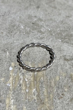 画像をギャラリービューアに読み込む, 925 SILVER RING / SILVER [SIZE: 15号相当 USED]
