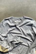 画像をギャラリービューアに読み込む, MADE IN ITALY 06&#39;SS ELBOW PATCH V-NECK SWEATER / GRAY [SIZE: S USED]
