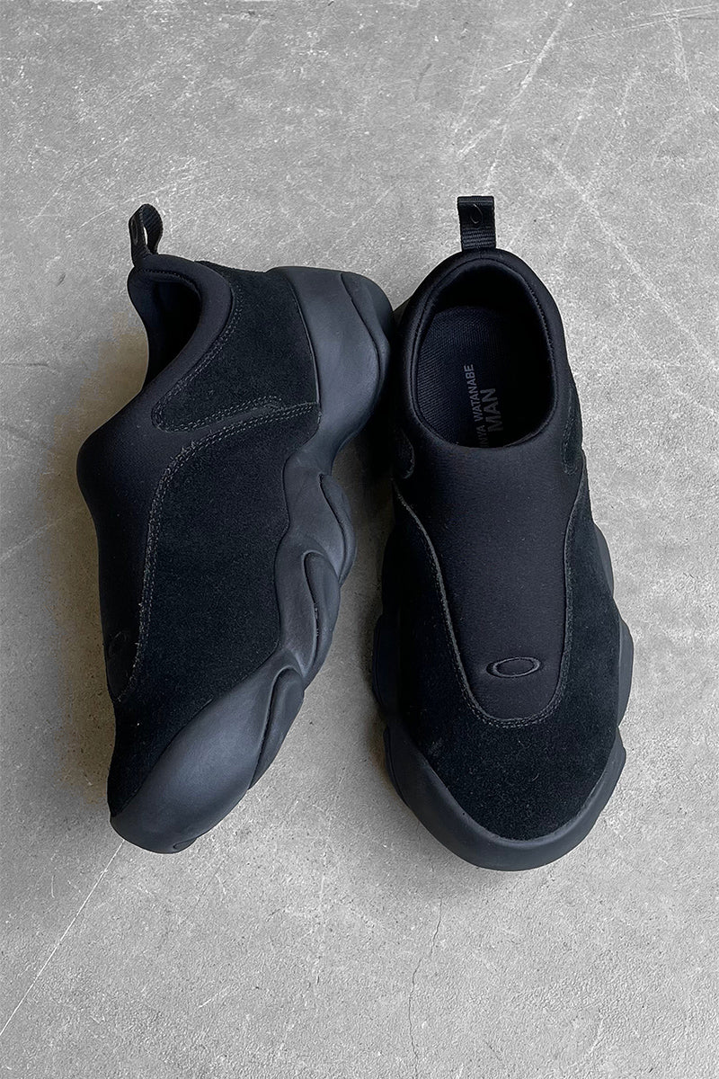 FRESH SLIP-ON SNEAKERS / BLACK [SIZE US8.0 (approx. 26.0cm) USED]