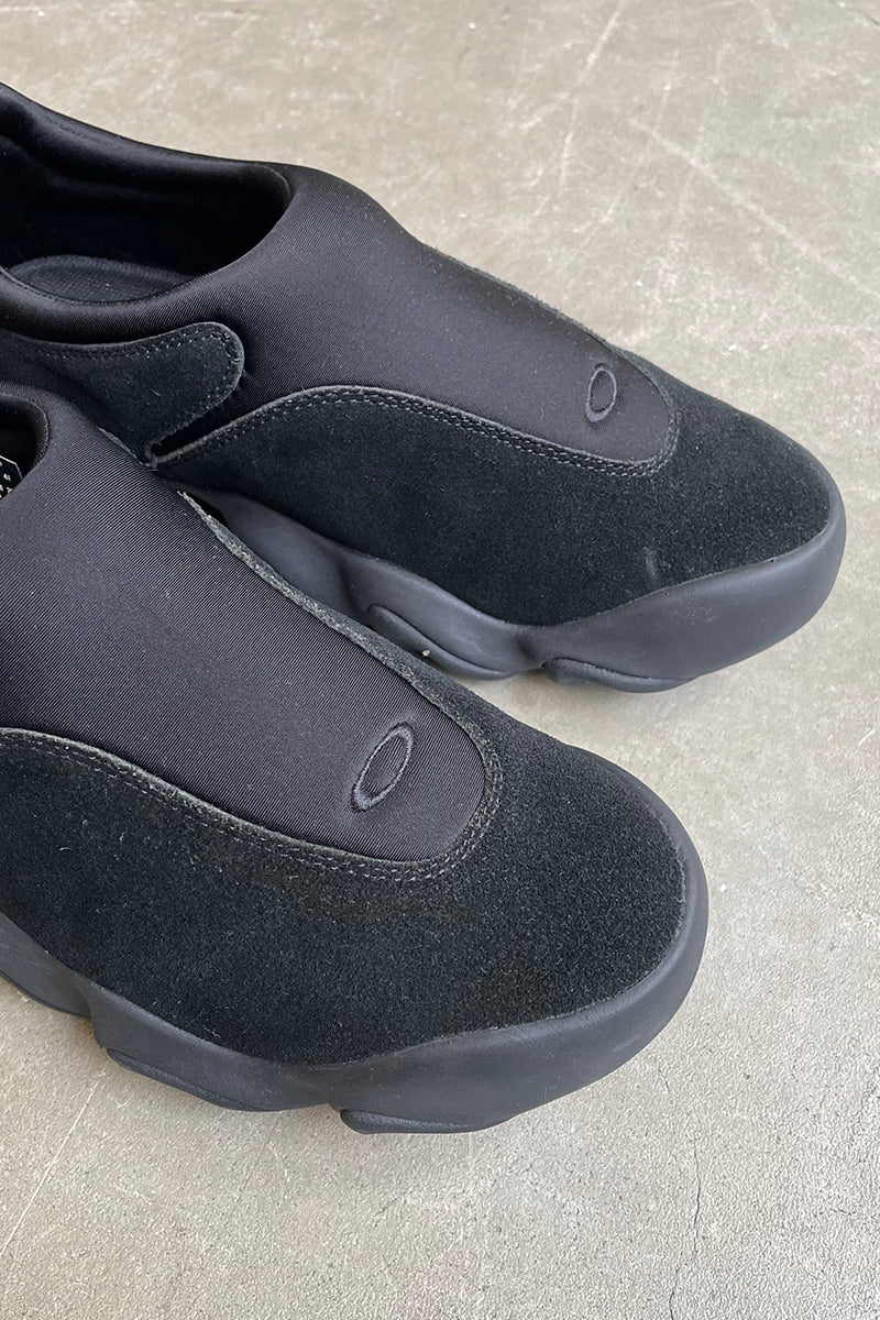FRESH SLIP-ON SNEAKERS / BLACK [SIZE US8.0 (approx. 26.0cm) USED]