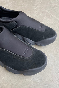 FRESH SLIP-ON SNEAKERS / BLACK [SIZE US8.0 (26.0cm相当) USED]