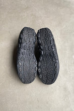 画像をギャラリービューアに読み込む, LEATHER SLIPON SNEAKERS / BLACK [SIZE: US9.0 (27.0cm相当) USED]
