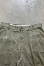 画像をギャラリービューアに読み込む, 90&#39;S TUCK SILK SHORTS / KHAKI [SIZE: 32 USED]
