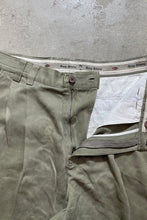 画像をギャラリービューアに読み込む, 90&#39;S TUCK SILK SHORTS / KHAKI [SIZE: 32 USED]
