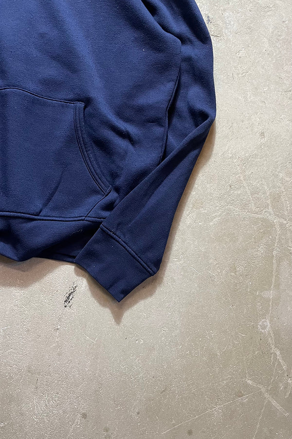 LOGO SWEAT HOODIE / NAVY [SIZE: M USED]