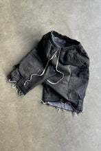 画像をギャラリービューアに読み込む, CARGOBELA TECH DENIM SHORTS / BLACK [SIZE: S USED]
