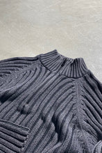 画像をギャラリービューアに読み込む, Y2K EARLY 00&#39;S HALF-ZIP KNIT SWEATER  / GRAY [SIZE: M USED]
