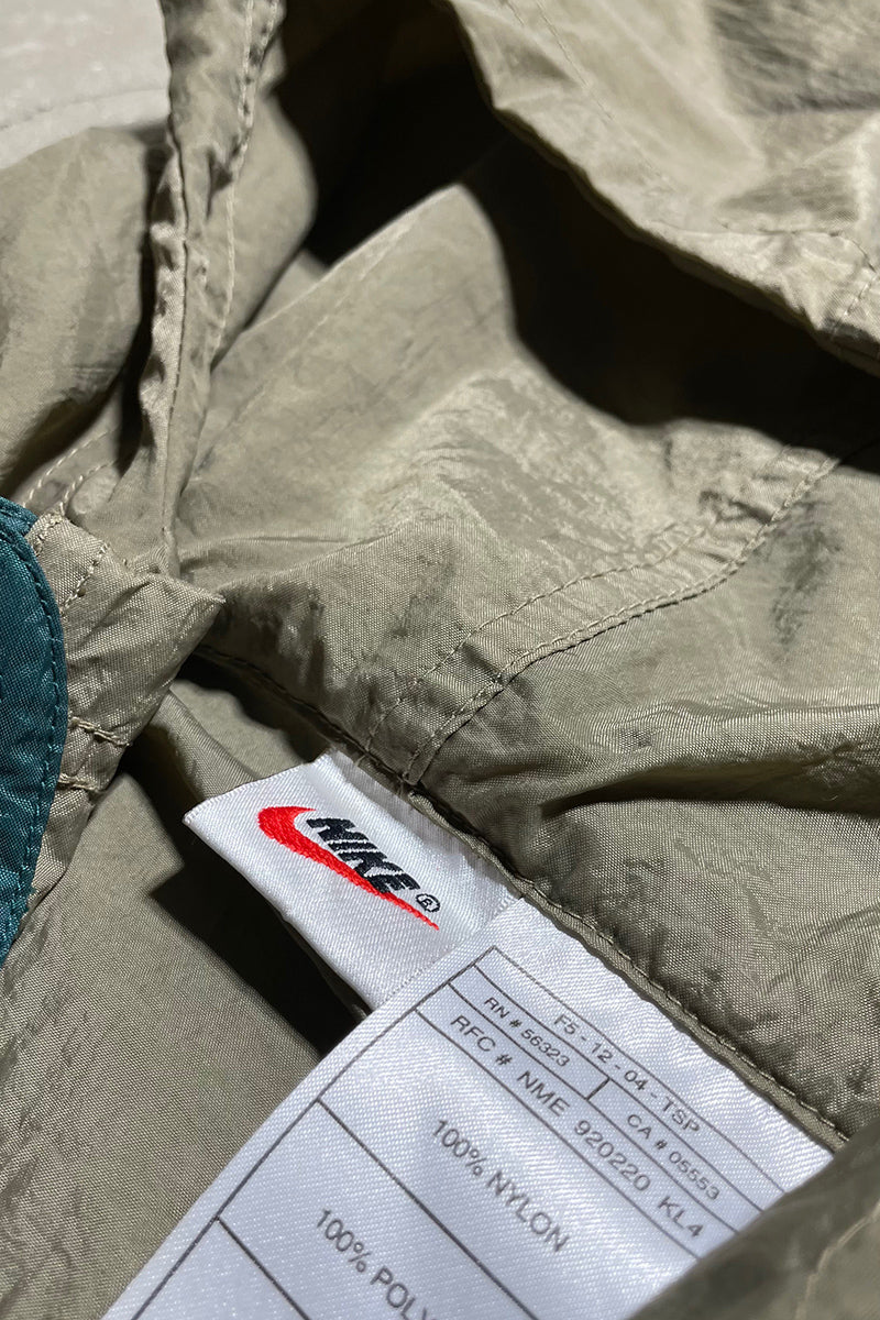 90'S NIKE AIR LOGO PULL OVER NYLON JACKET / KHAKI [SIZE: L USED]