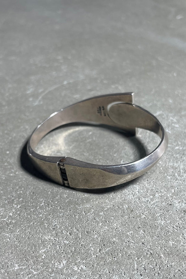 MADE IN MEXICO 925 SILVER BANGLE W/ONYX SILVER [SIZE: ONE SIZE USED]