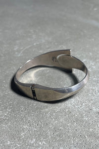MADE IN MEXICO 925 SILVER BANGLE W/ONYX SILVER [SIZE: ONE SIZE USED]