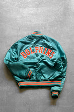 画像をギャラリービューアに読み込む, MADE IN USA 90&#39;S MIAMI DOLPHINS NFL NYLON STADIUM JACKET / EMERALD GREEN［SIZE: XL USED]
