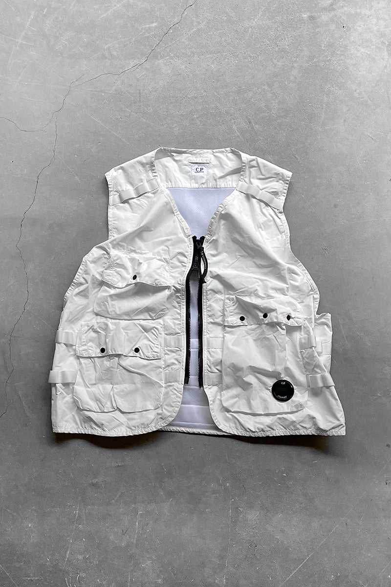 DOUBLE ZIP FLAT NYLON VEST / WHITE [SIZE: M USED]