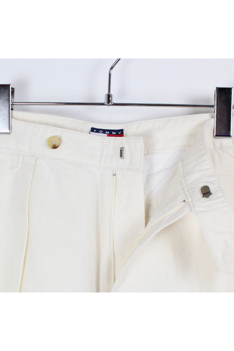 90'S TACK SHORTS / WHITE [SIZE: 32 USED]