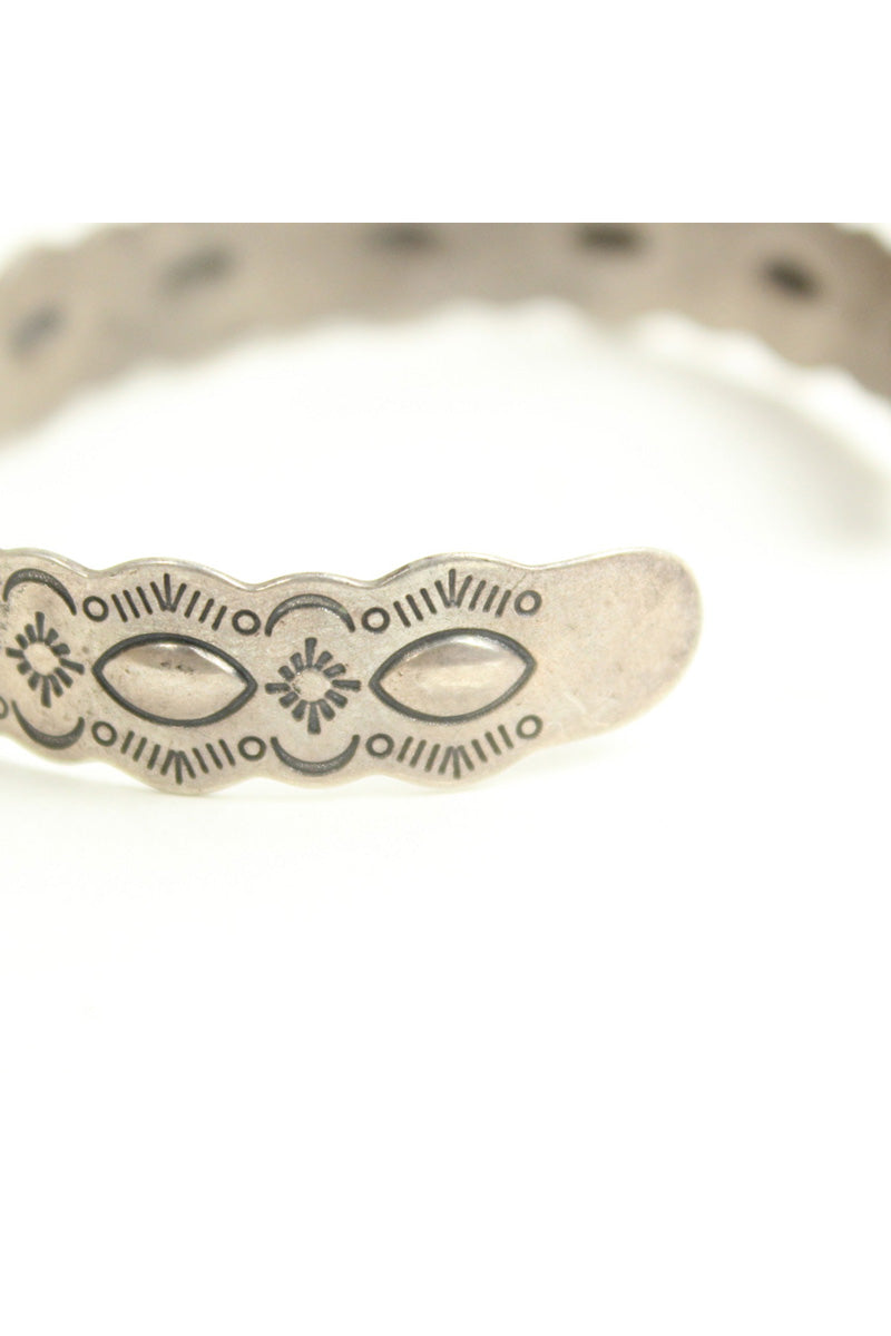 NAVAJO SILVER BANGLE [USED]