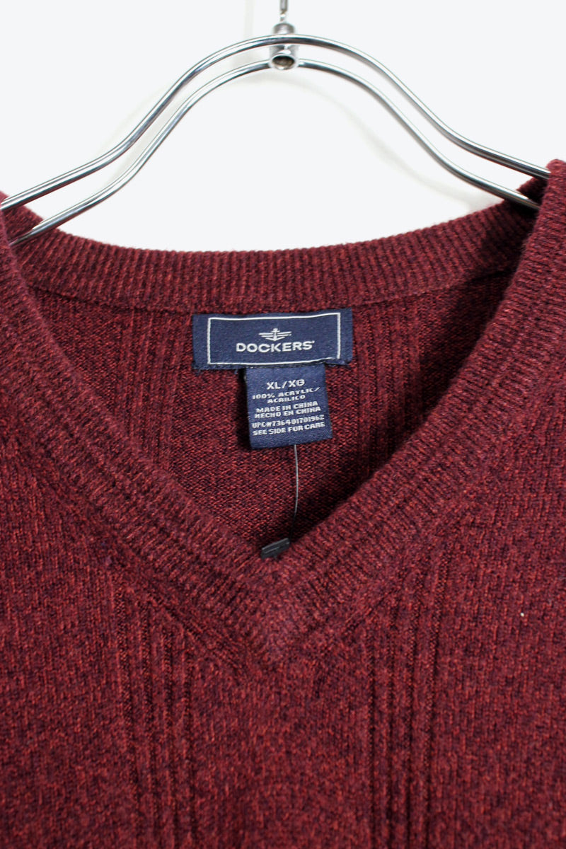 V-NECK KNIT VEST / WINE RED [SIZE: XL DEADSTOCK/NOS]