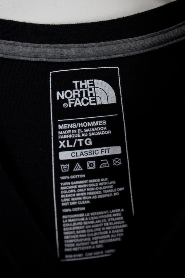 WORLD FLAGS LOGO TEE SHIRT / BLACK [SIZE: XL USED]