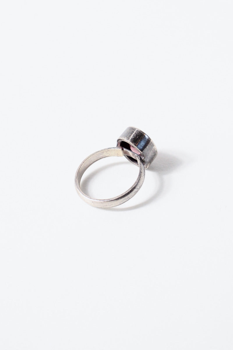 SILVER RING W/GLASS STONE [SIZE: US 7.5 USED]